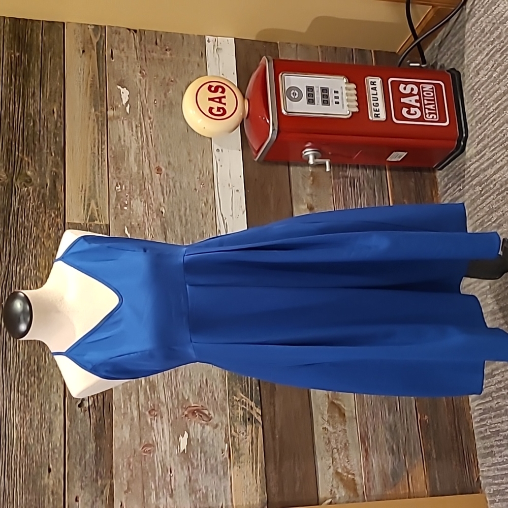 Eliacher dress